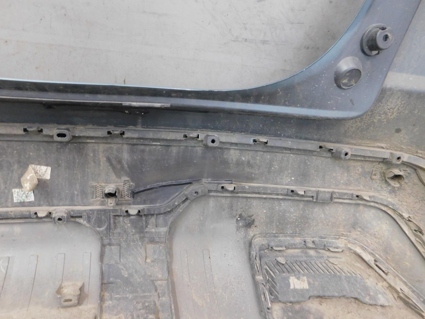 Бампер задний