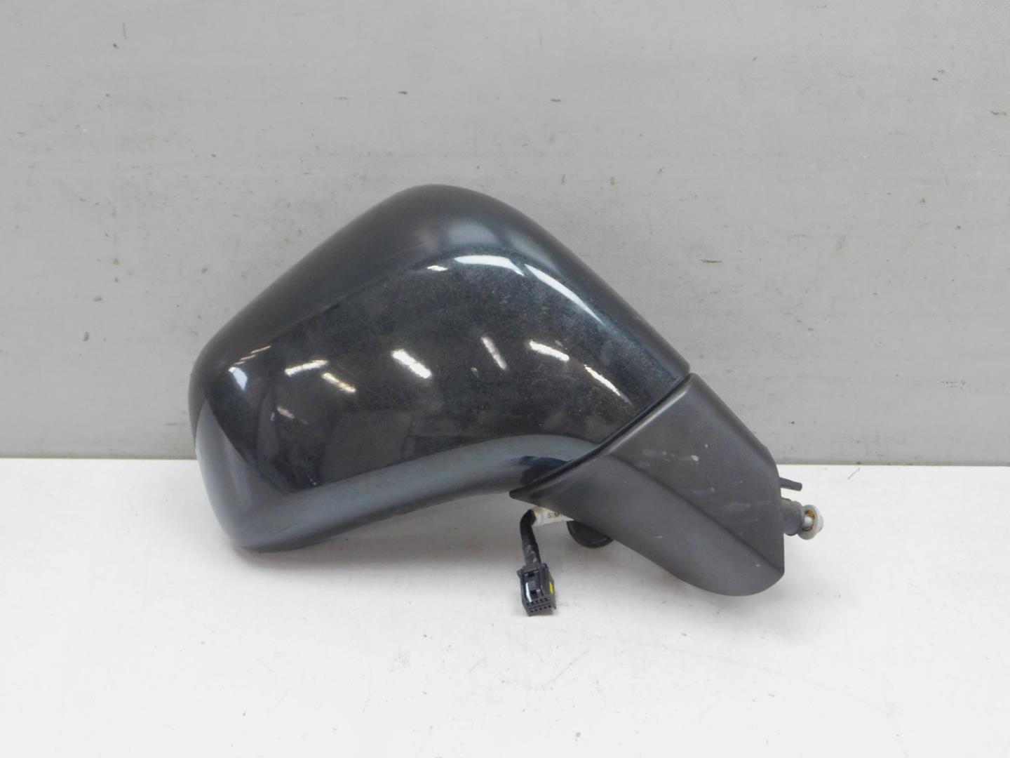 Зеркало правое электрическое