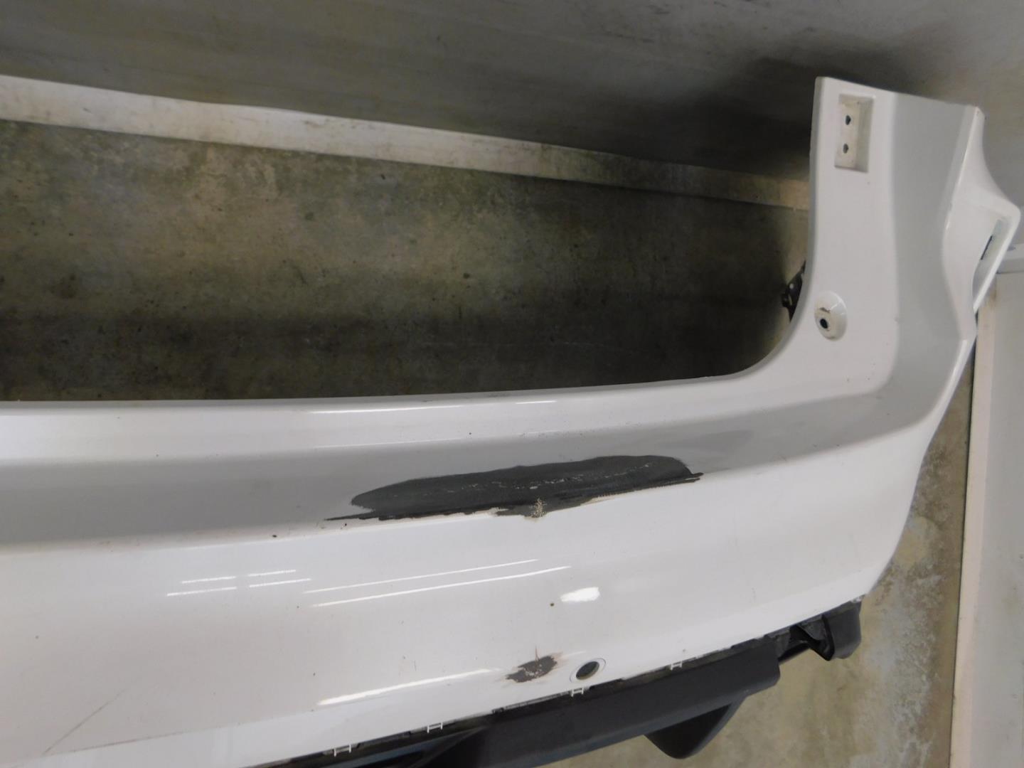 Бампер задний