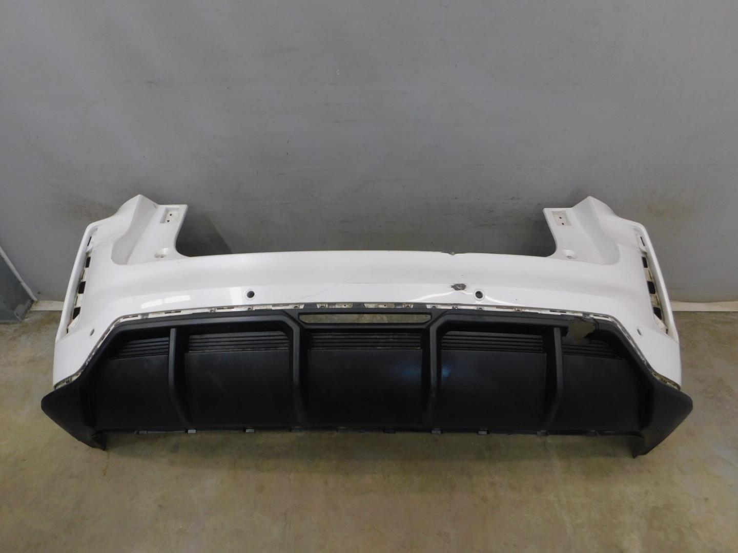 Бампер задний