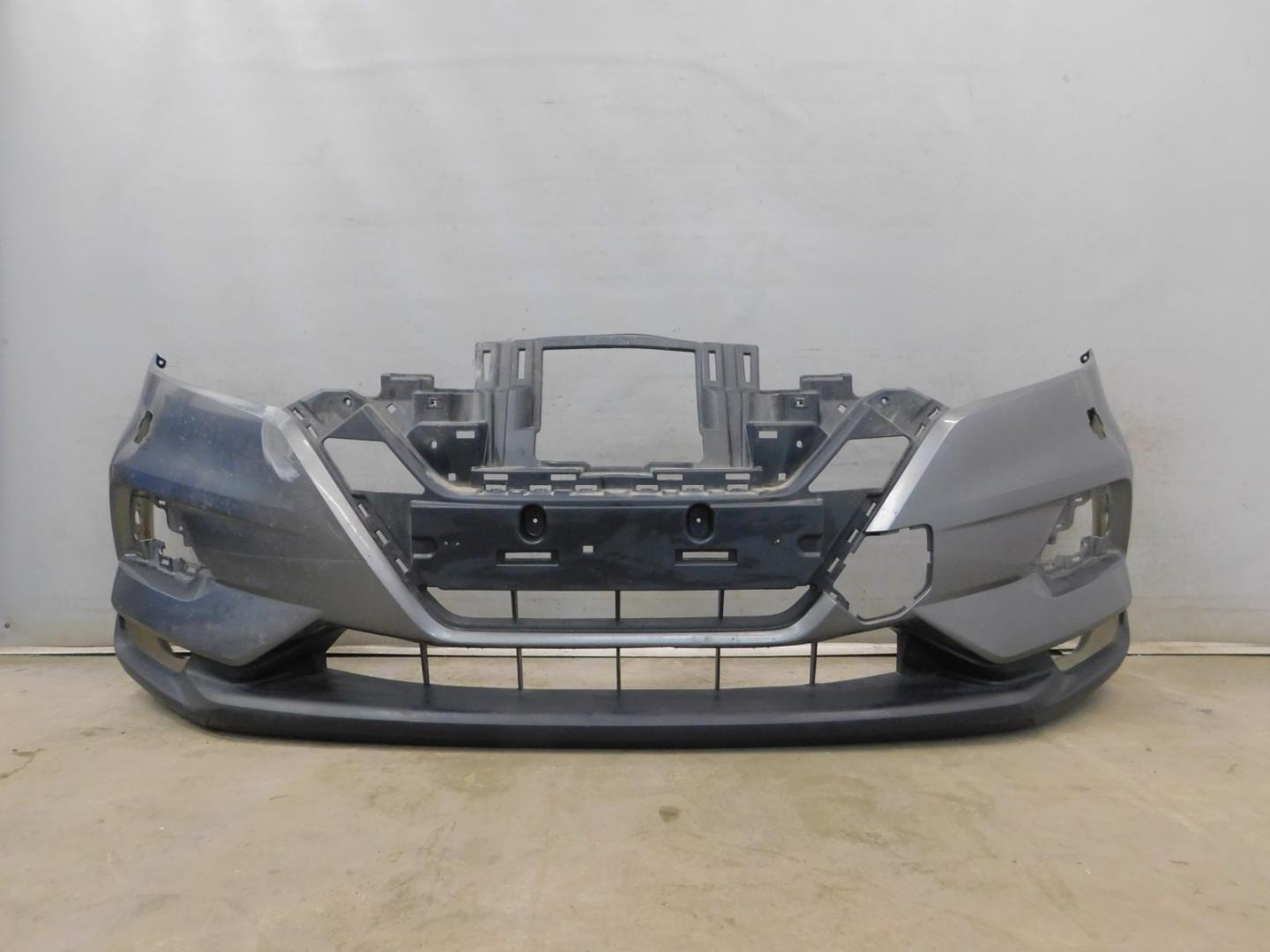 Бампер передний