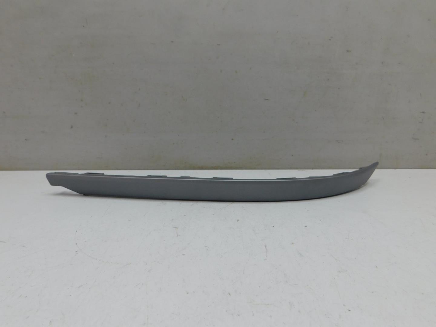 Накладка заднего бампера левая