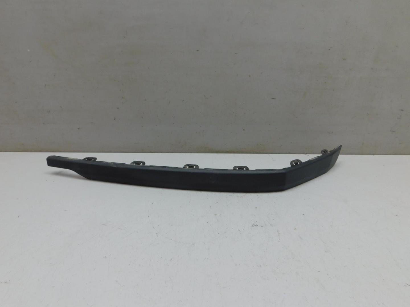 Накладка заднего бампера правая