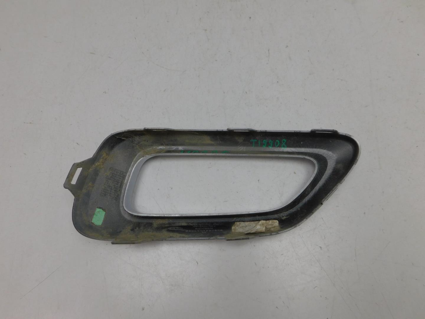 Накладка заднего бампера правая