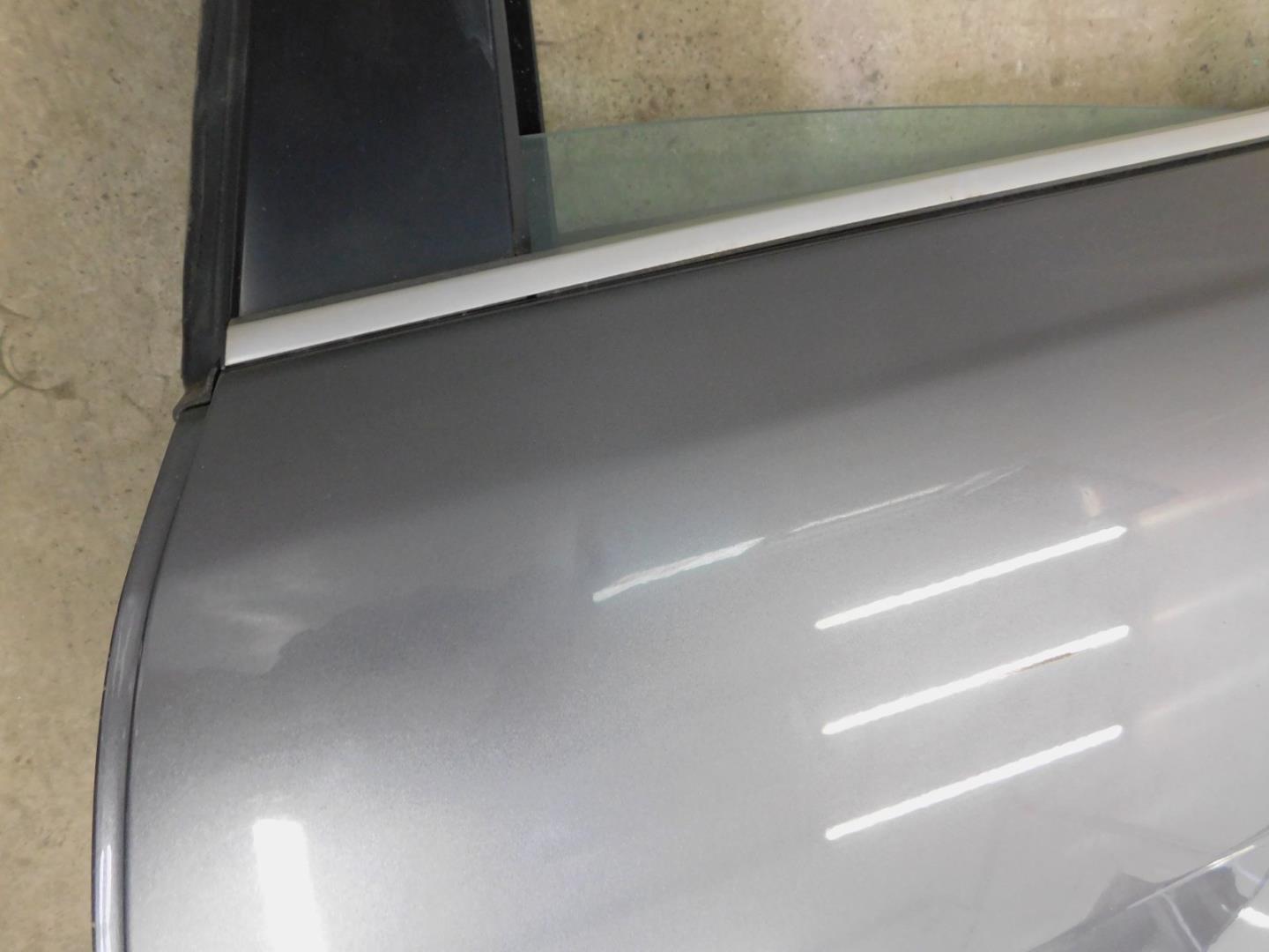 Дверь задняя левая