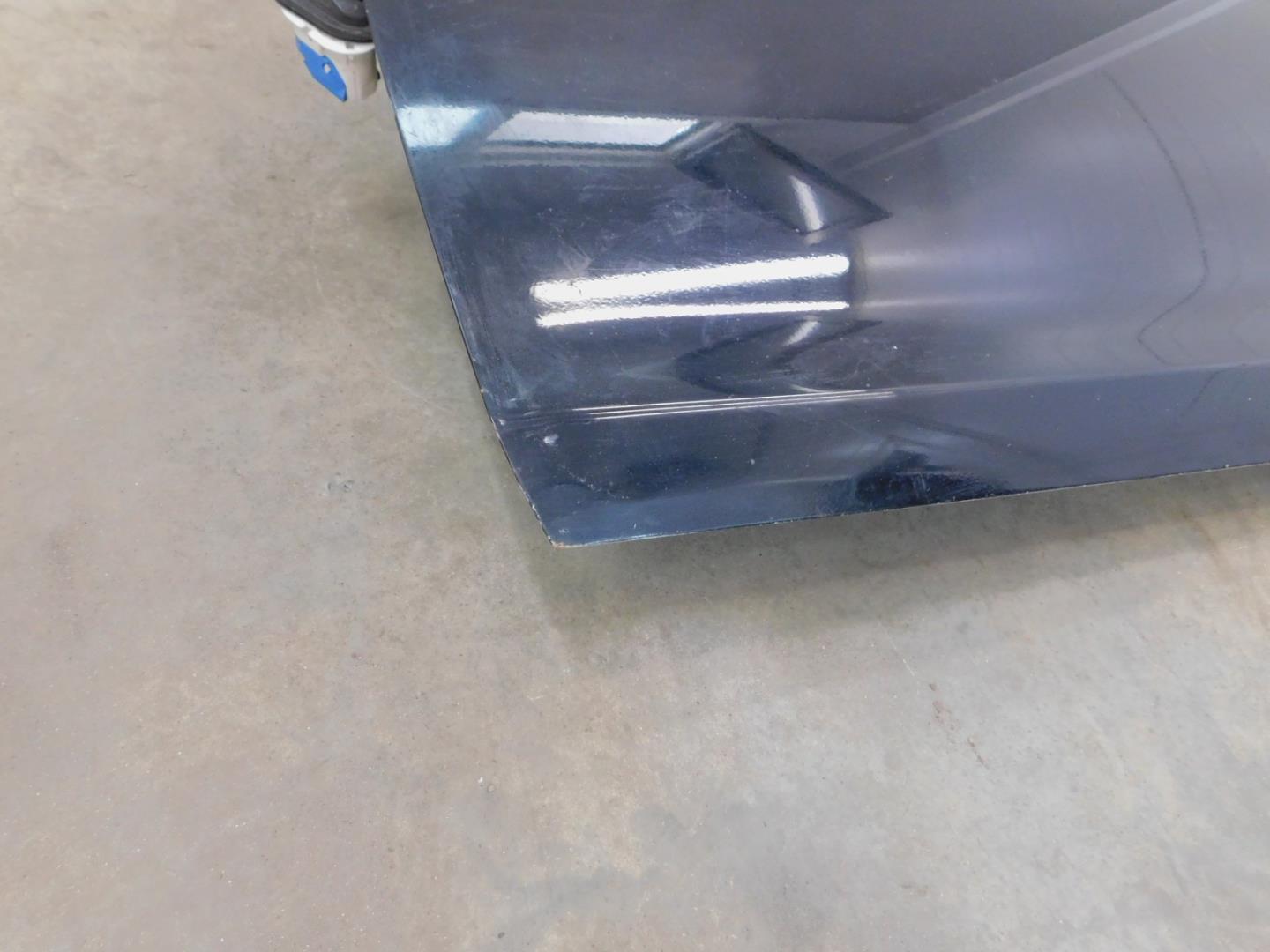 Дверь передняя левая