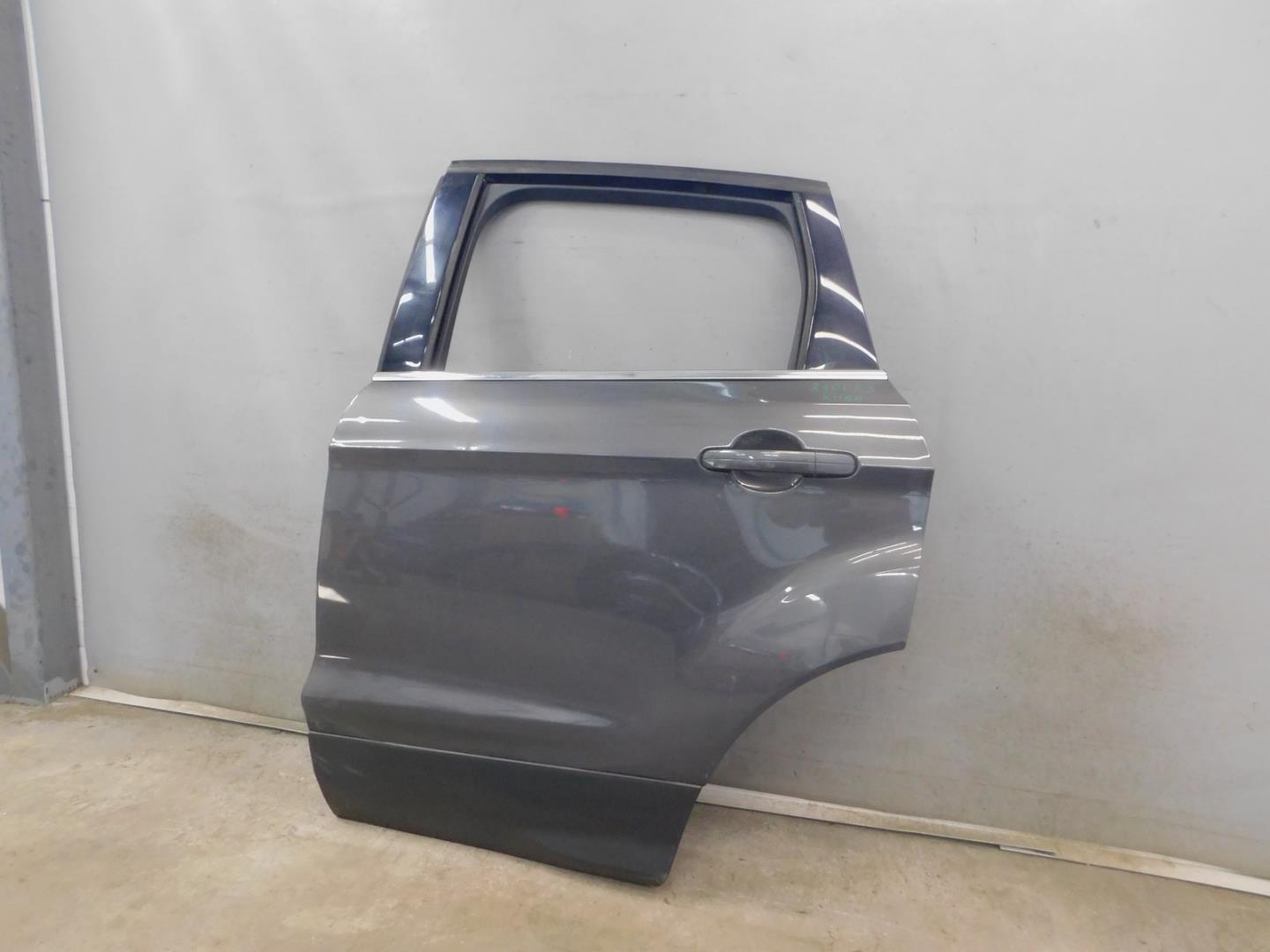 Дверь задняя левая