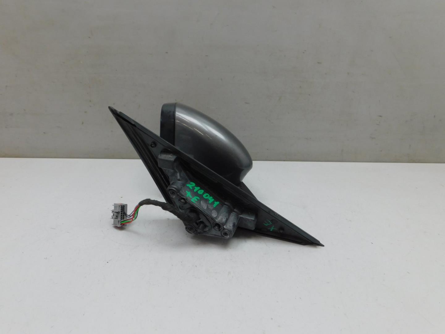 Зеркало левое электрическое