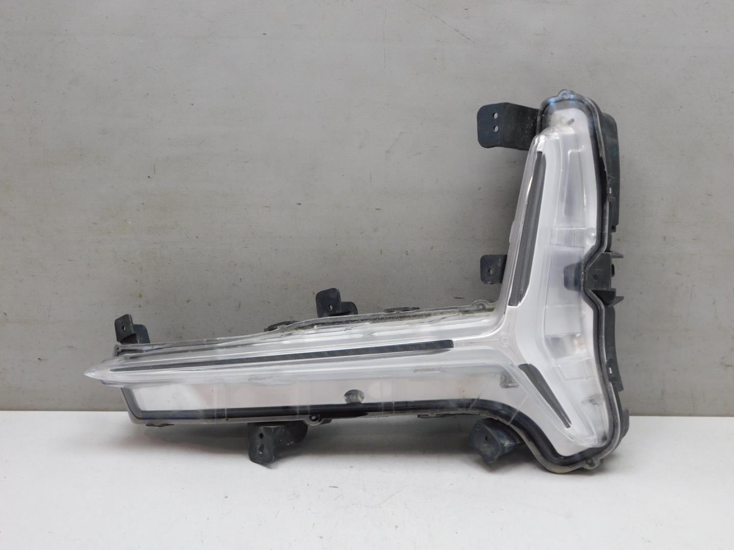 Габарит передний левый