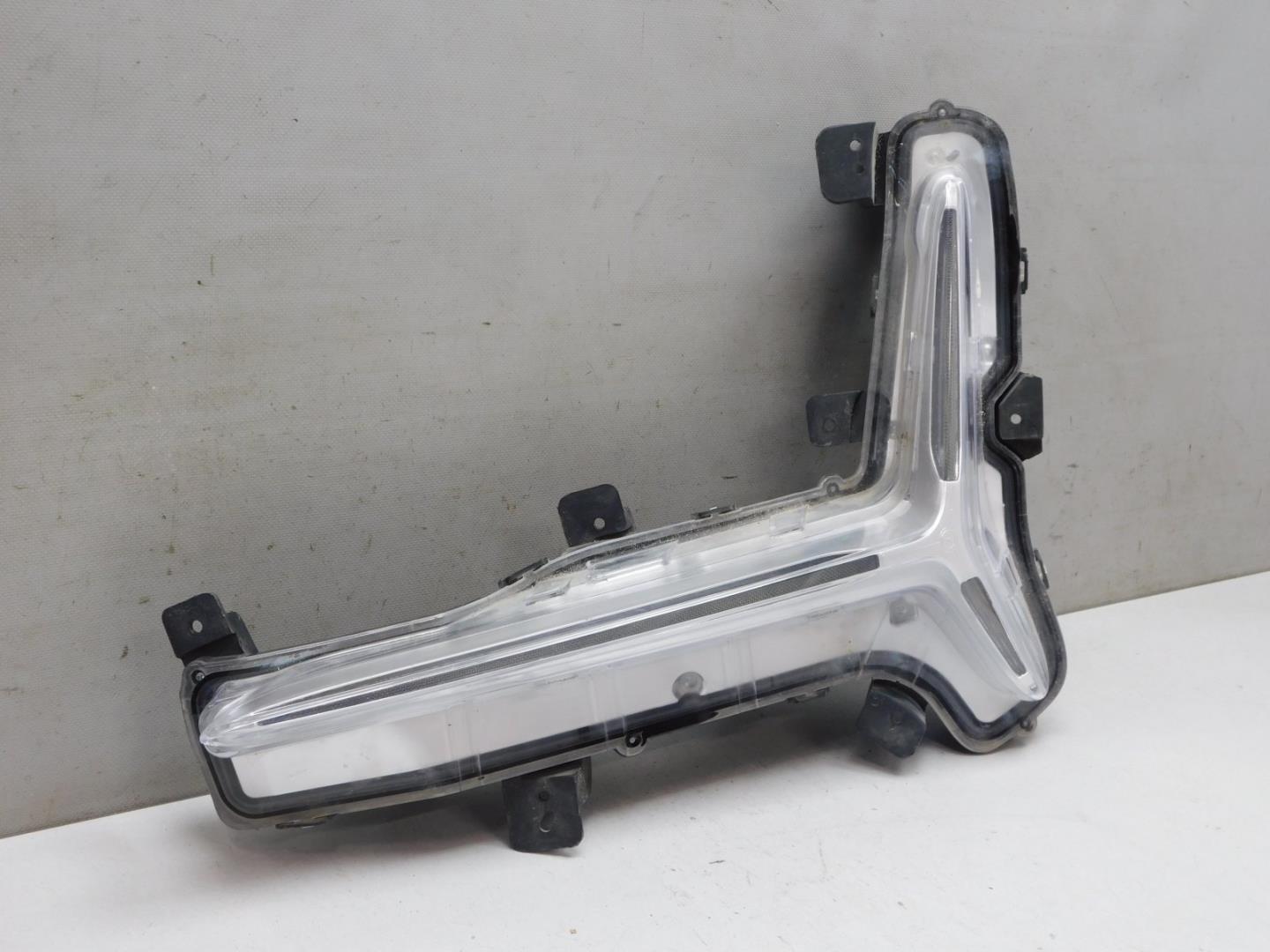 Габарит передний левый