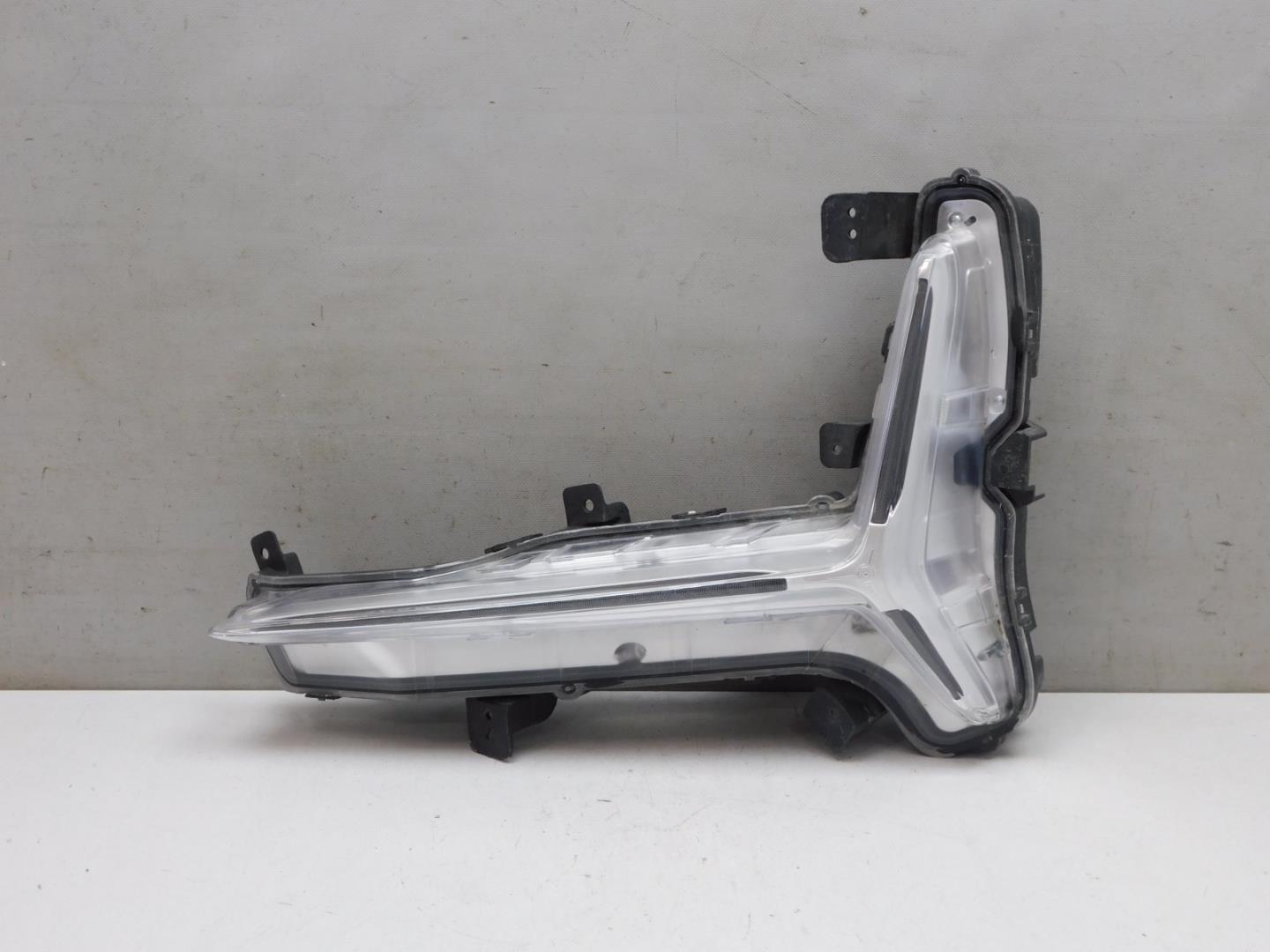 Габарит передний левый