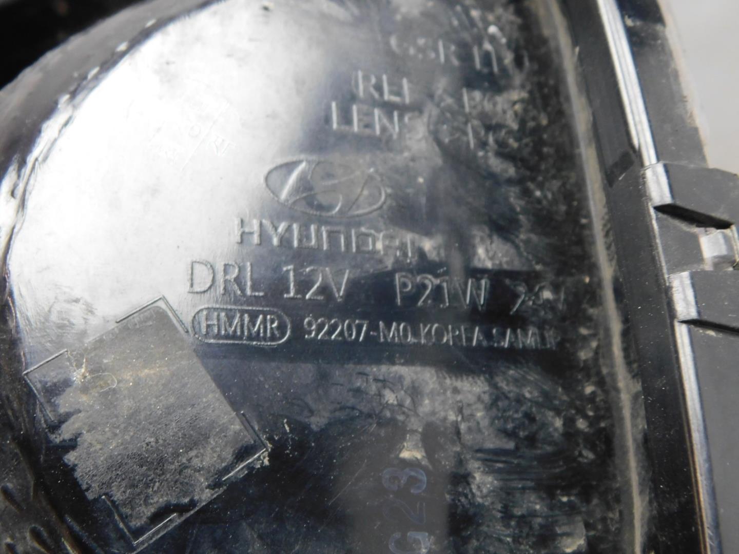 Фара противотуманная левая