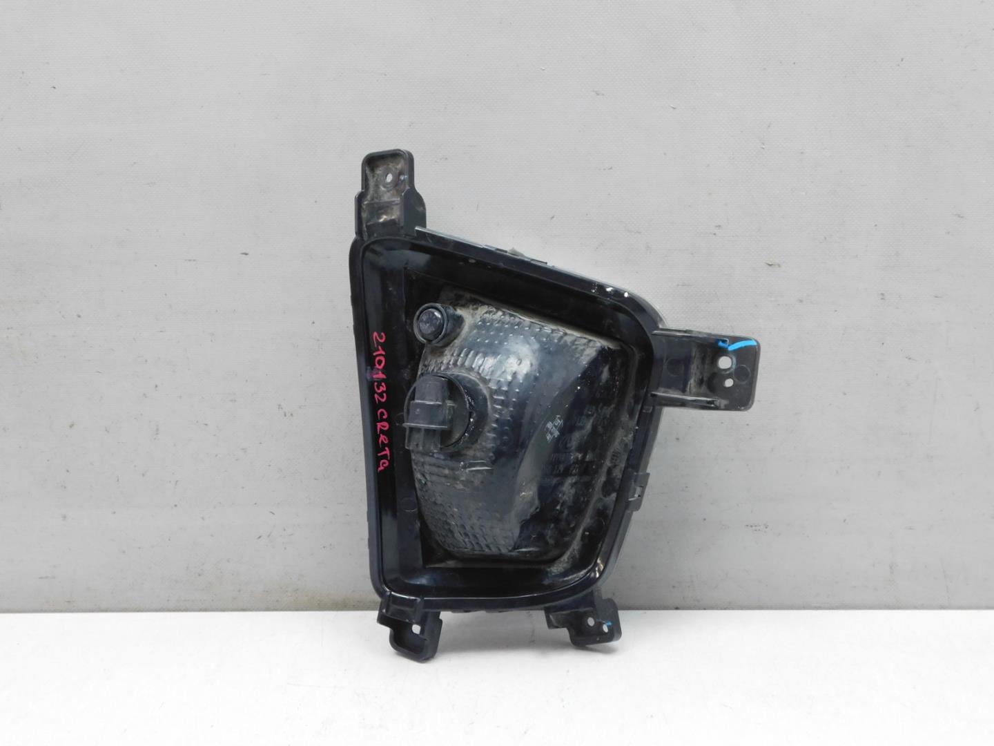 Фара противотуманная левая