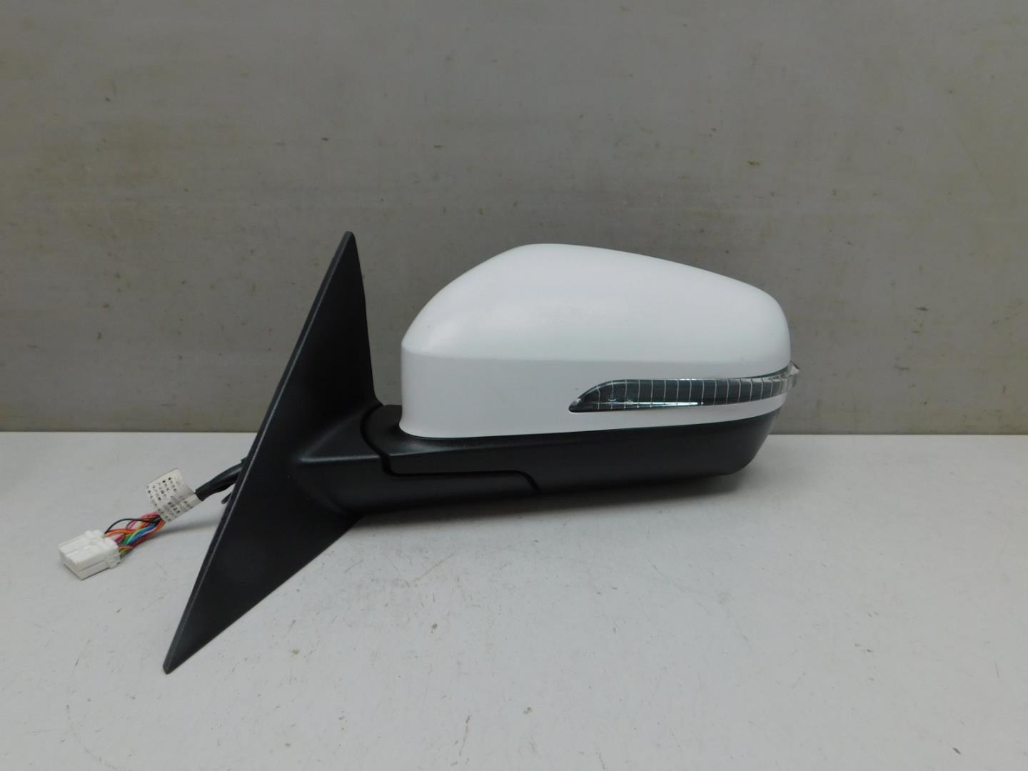 Зеркало левое электрическое