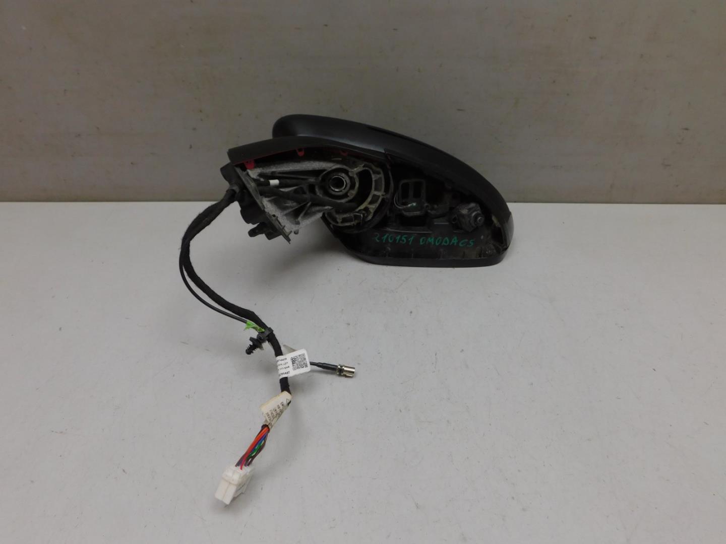 Зеркало левое электрическое