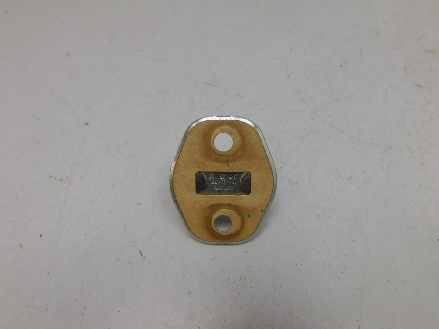 Ответная часть замка двери