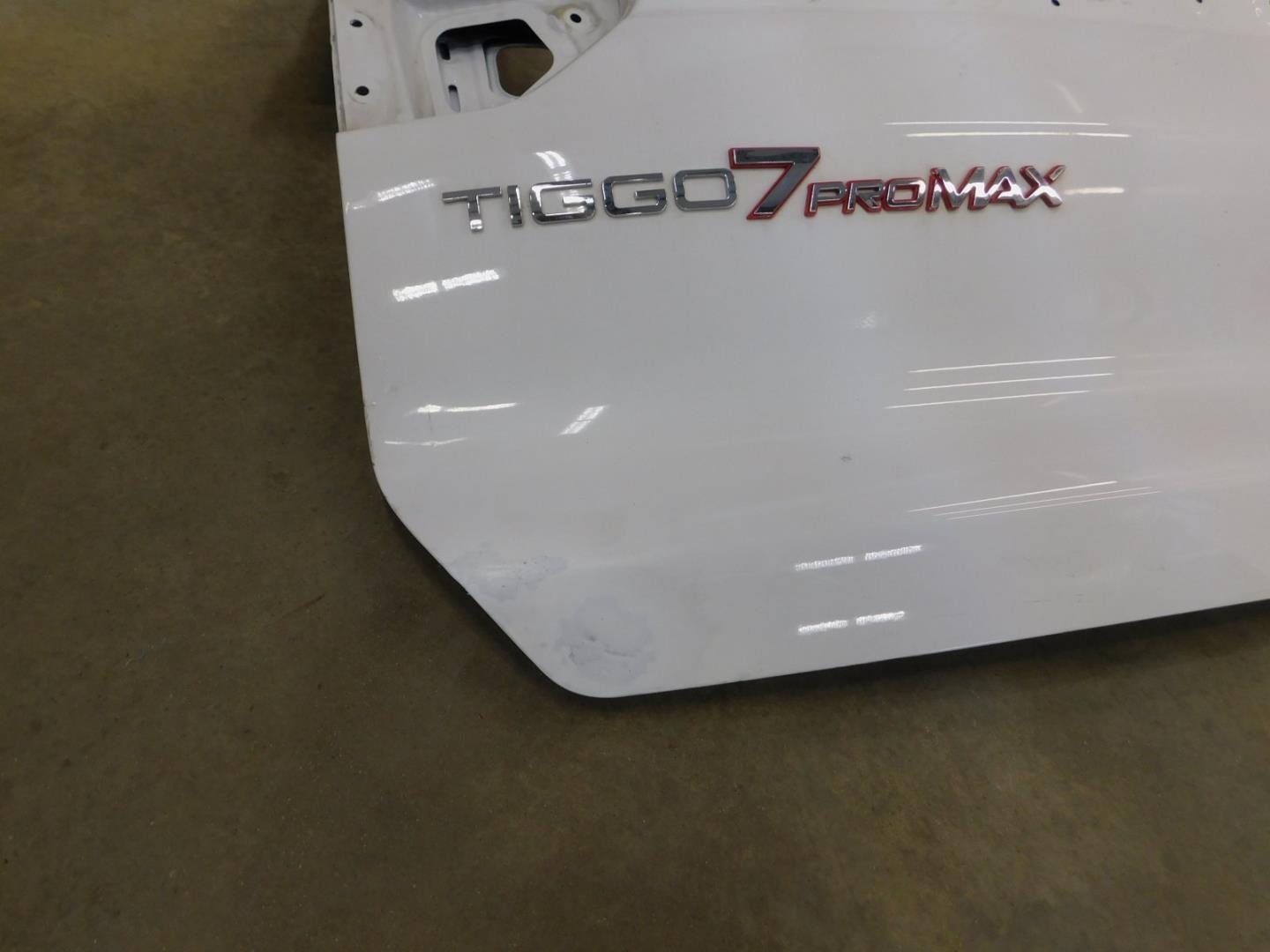 Дверь багажника