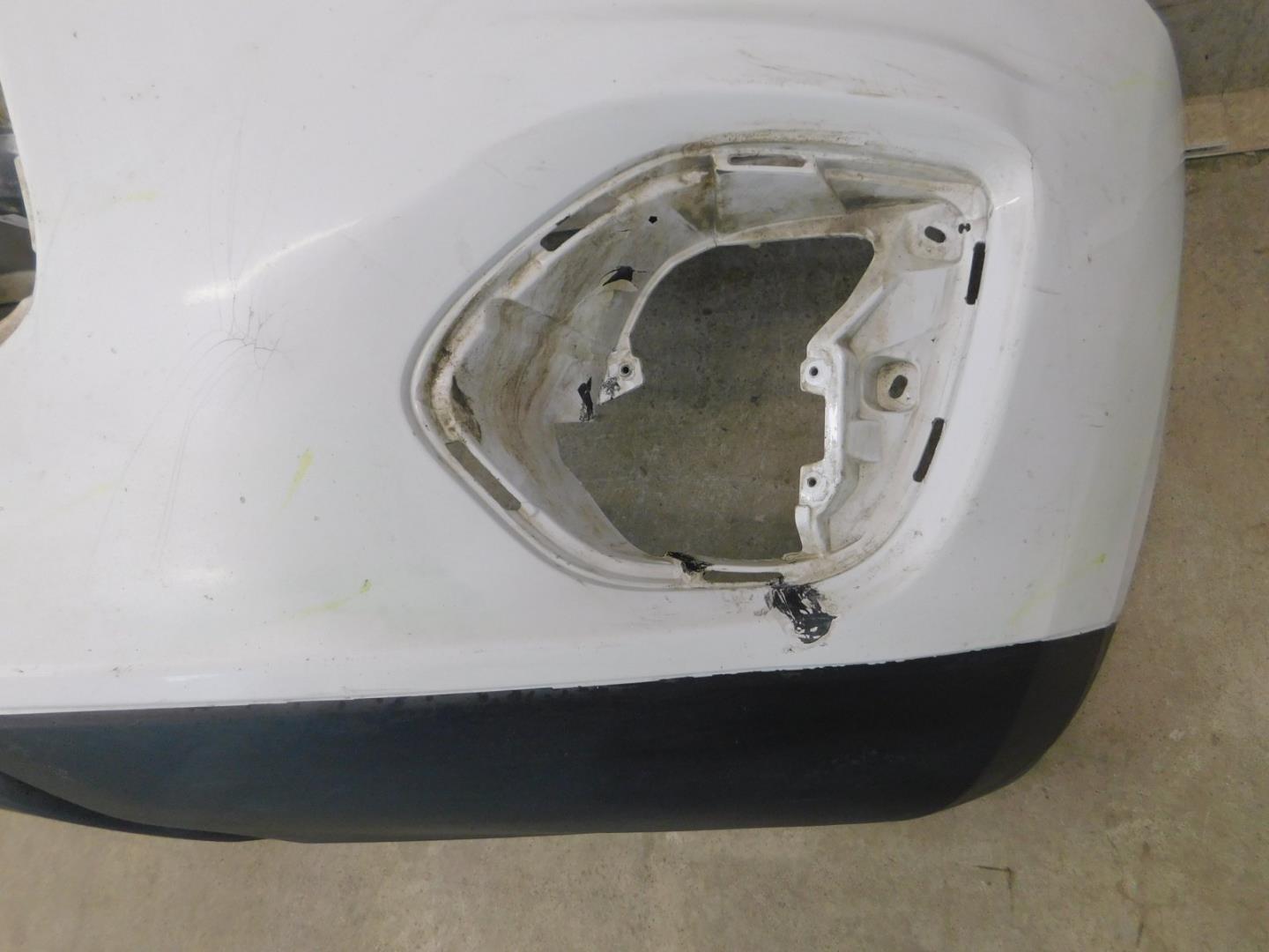 Бампер передний