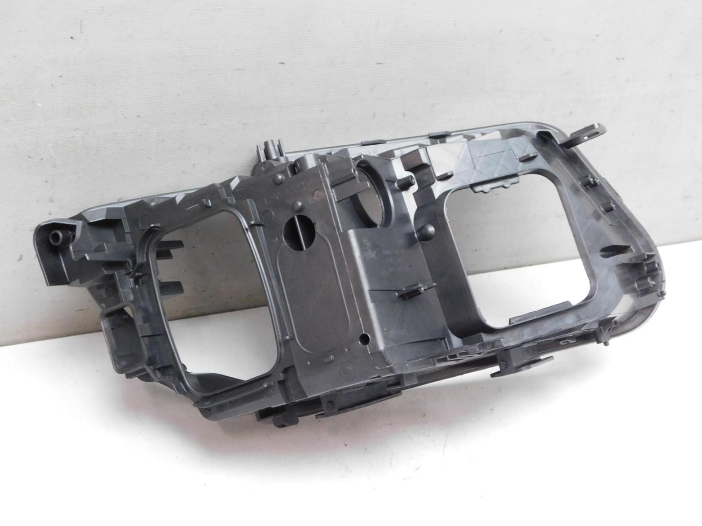 Корпус фары левой