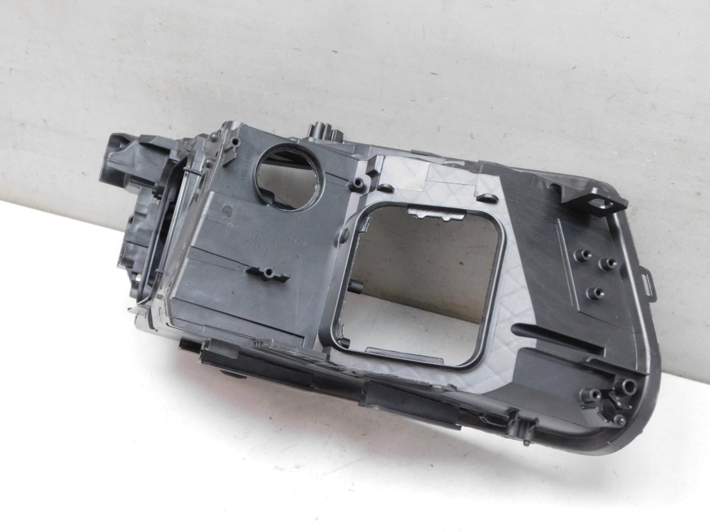 Корпус фары левой