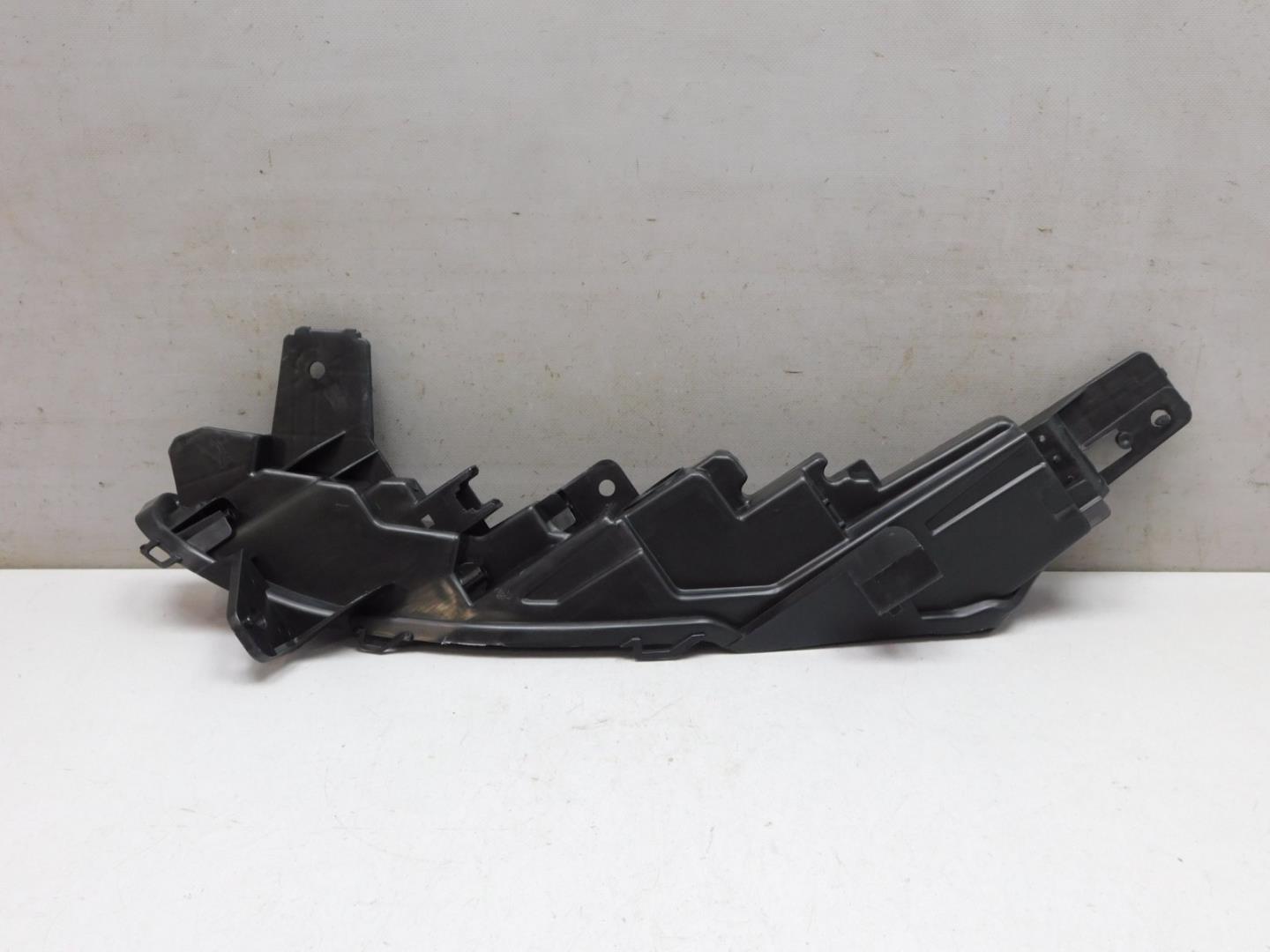 Корпус фары правой