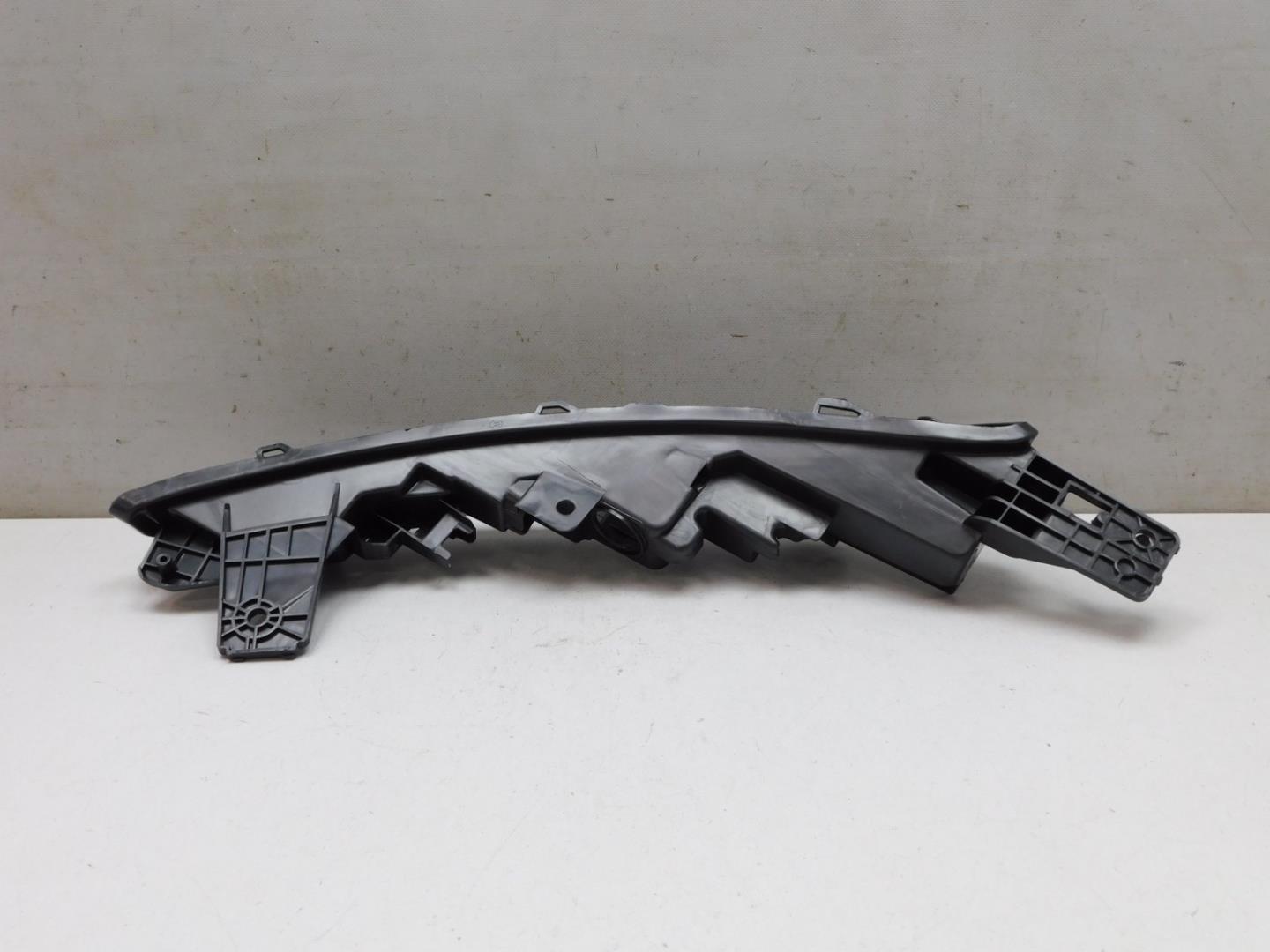 Корпус фары правой