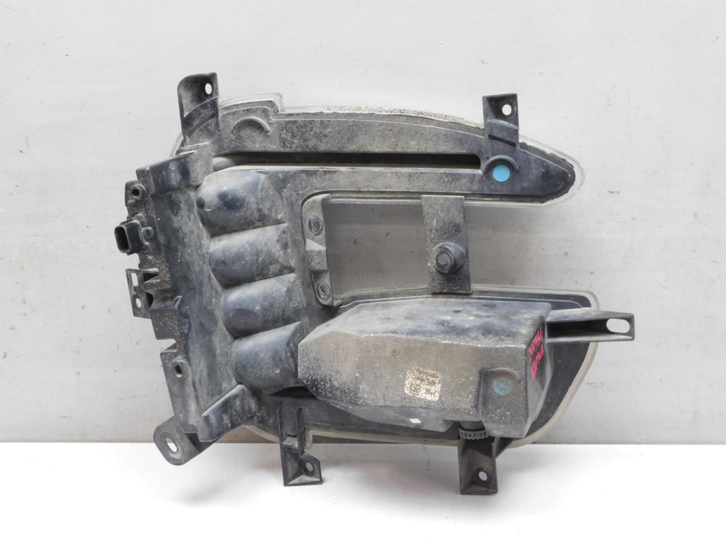 Габарит передний левый для Kaptur (XHA) 2016-2022