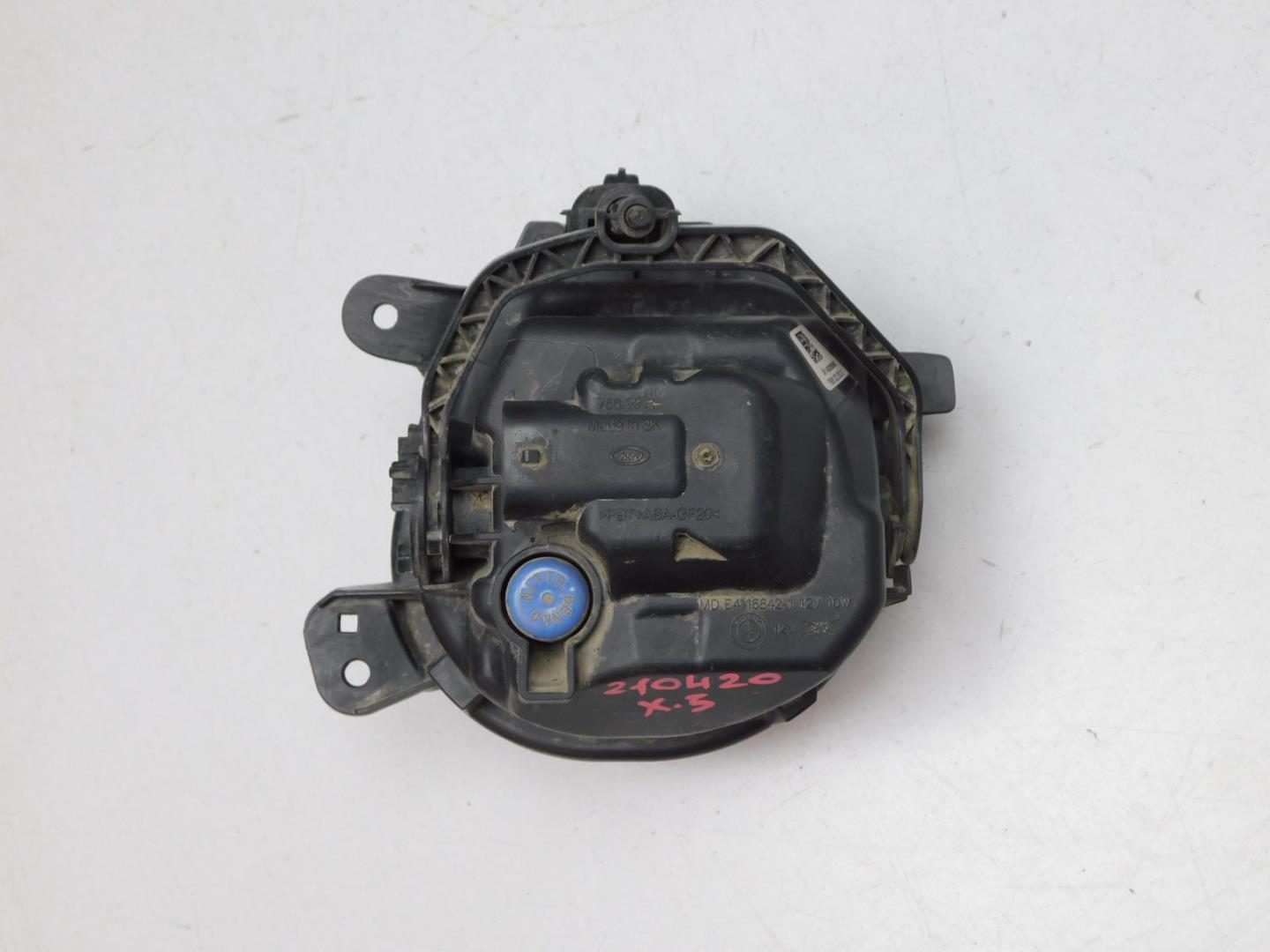 Фара противотуманная правая