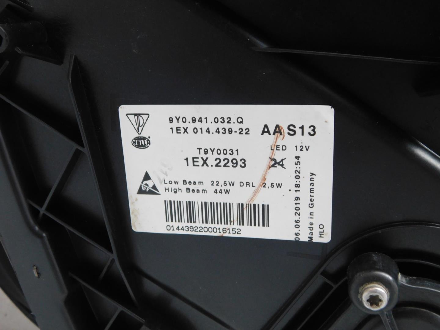 Фара правая