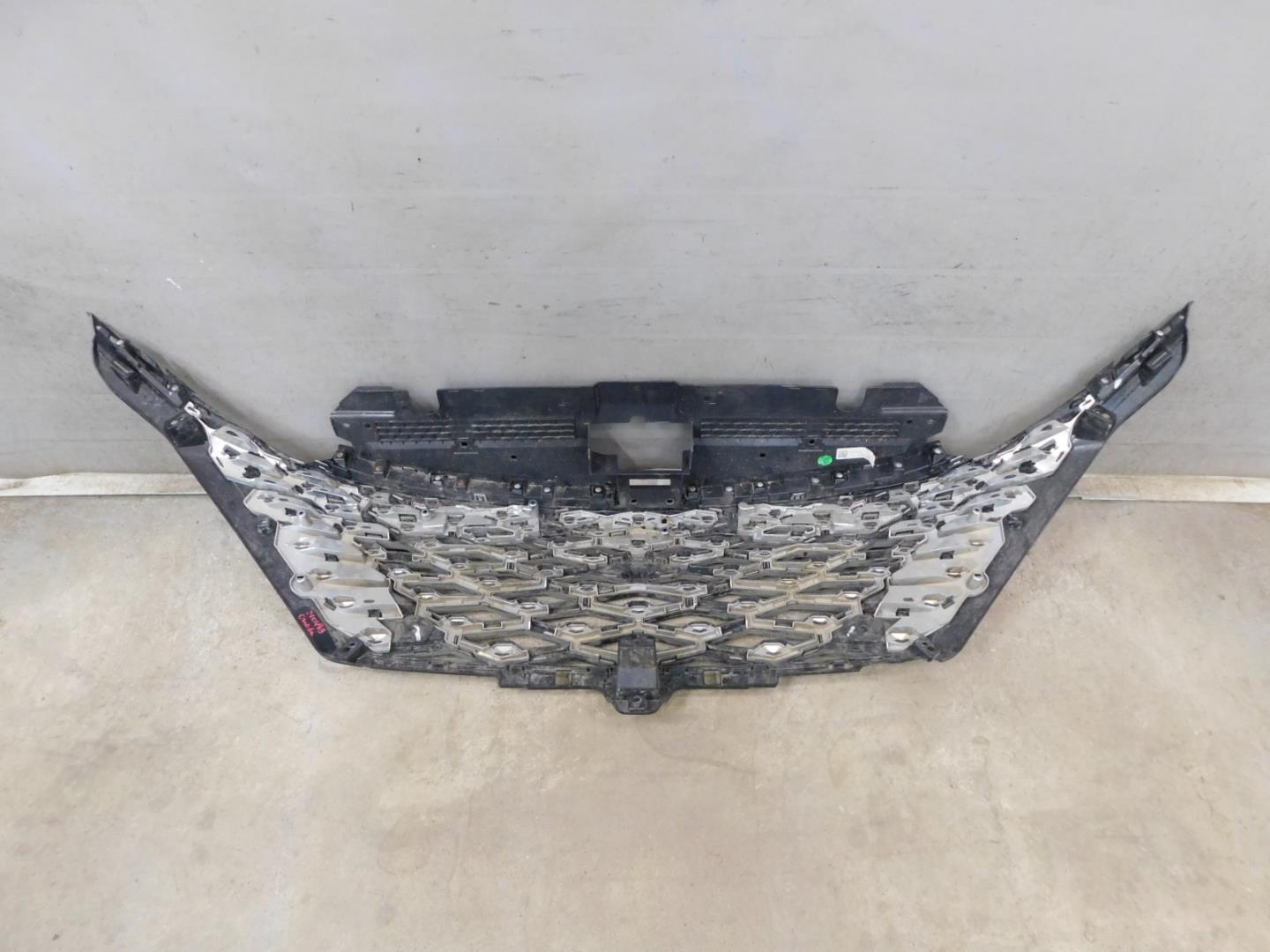 Решетка радиатора