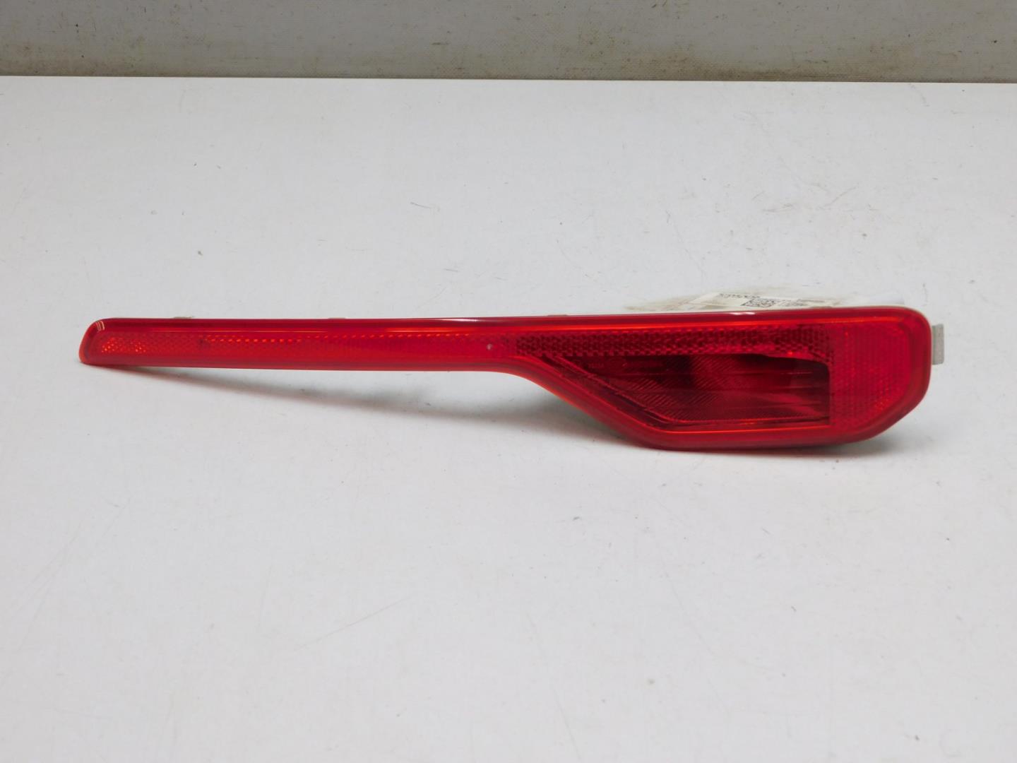 Фонарь задний в бампер правый