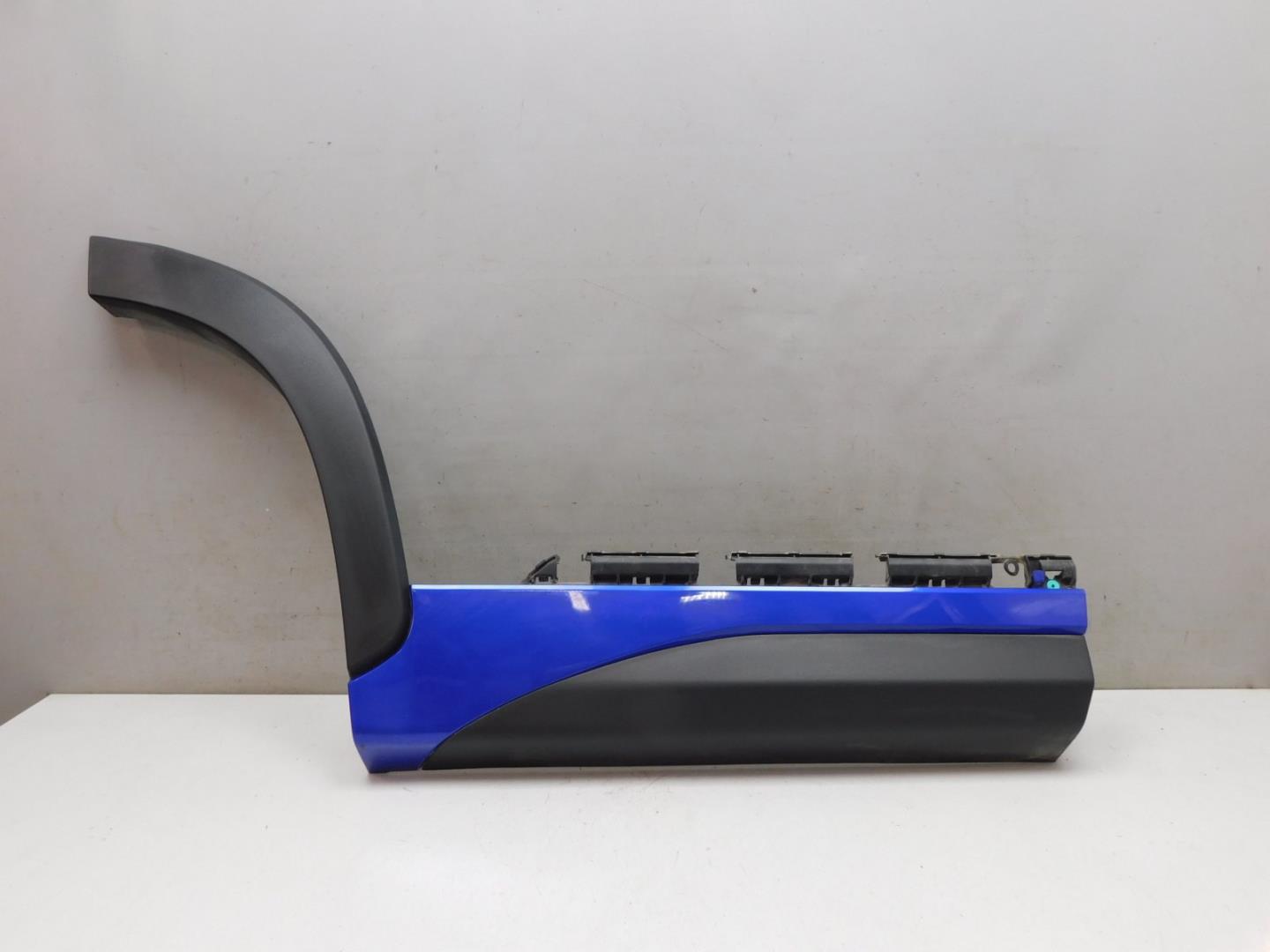 Накладка двери задней правой