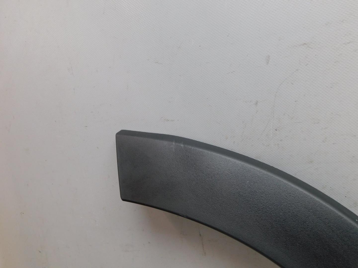 Накладка двери задней правой