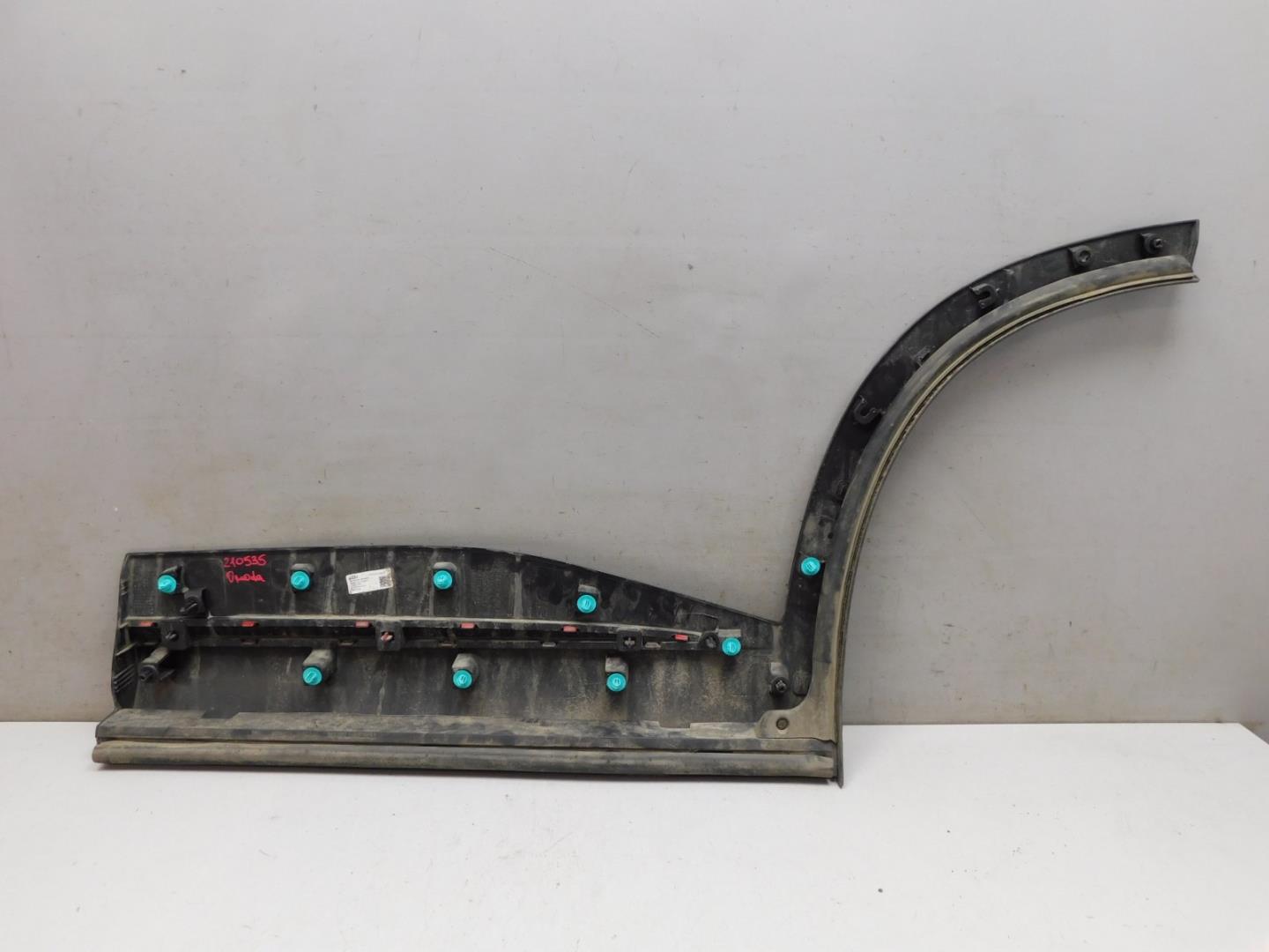 Накладка двери задней правой