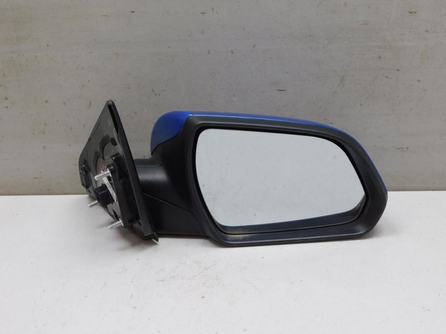 Зеркало правое электрическое