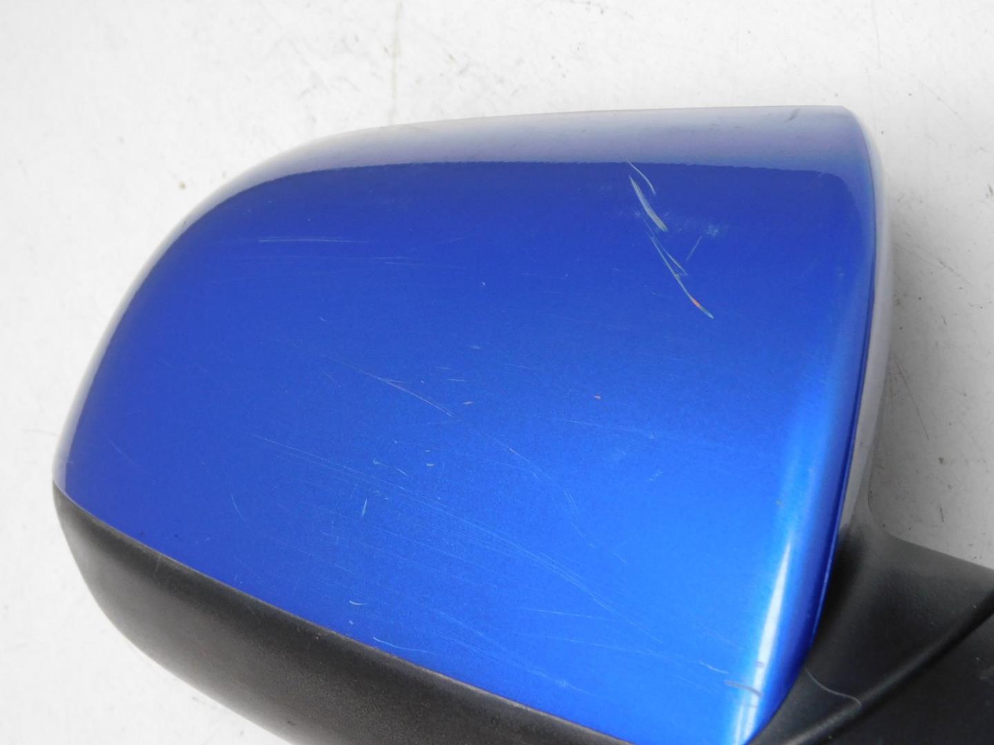 Зеркало правое электрическое