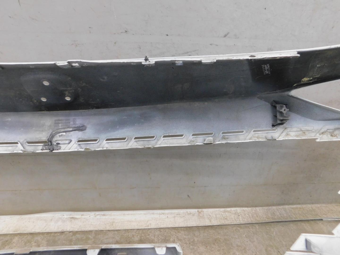 Бампер передний