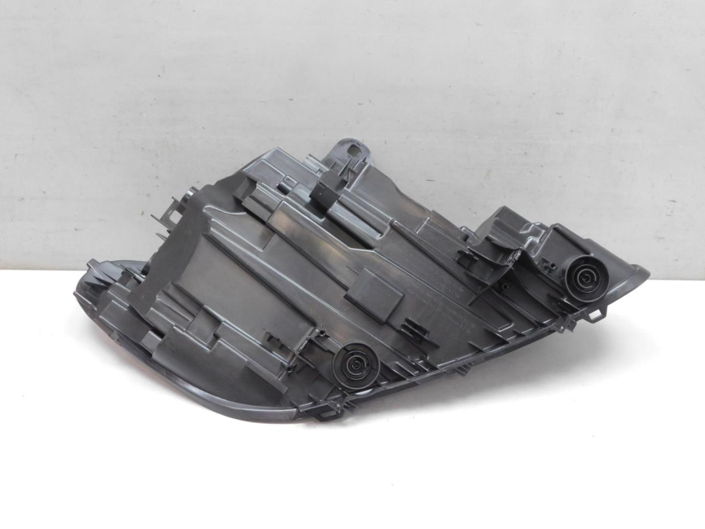 Корпус фары левой