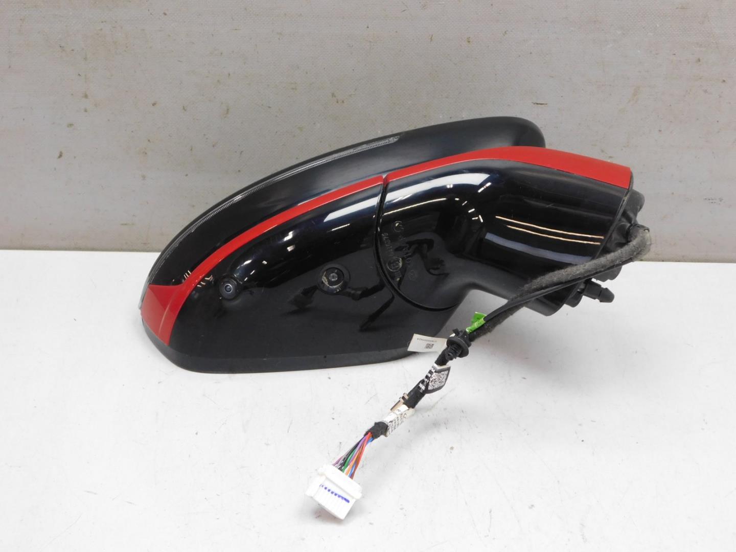 Зеркало правое электрическое