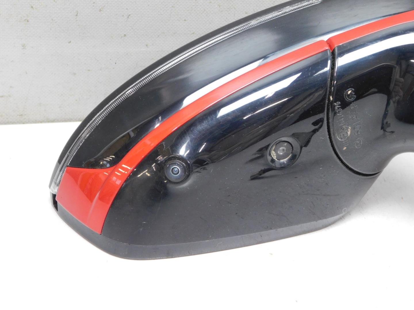 Зеркало правое электрическое