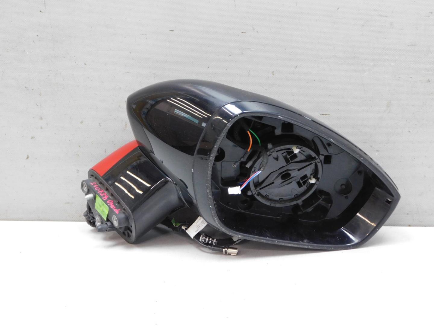 Зеркало правое электрическое