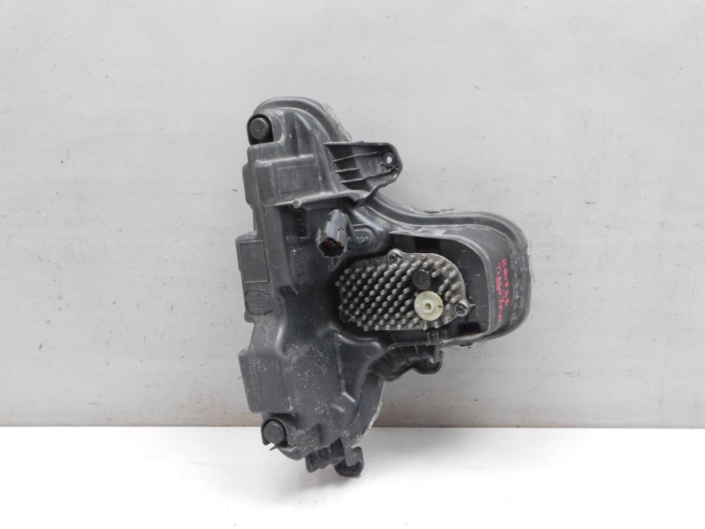 Габарит передний левый