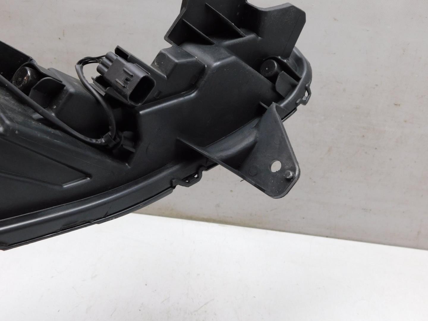 Габарит передний левый