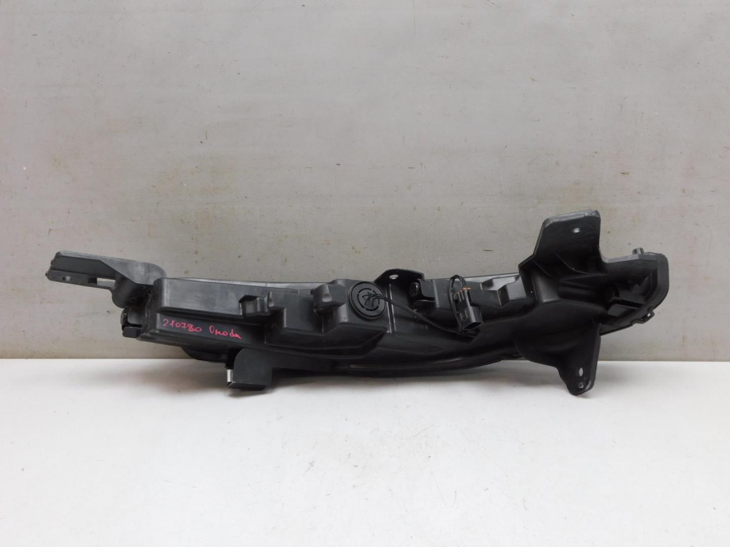 Габарит передний левый