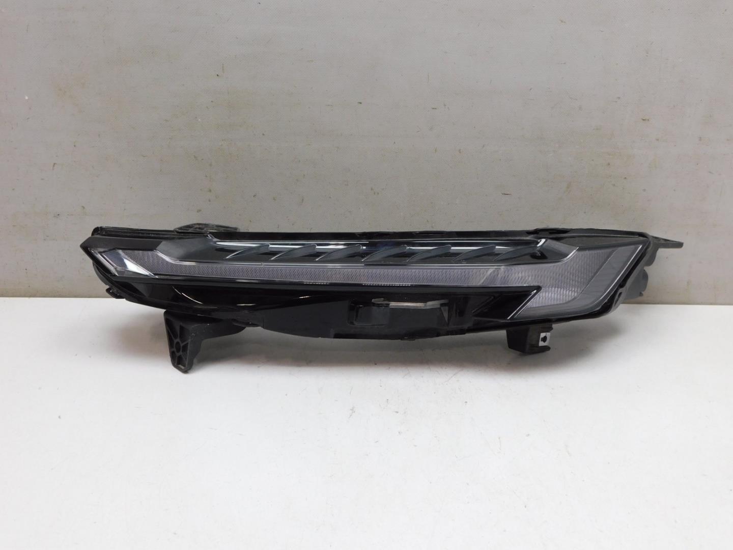 Габарит передний левый