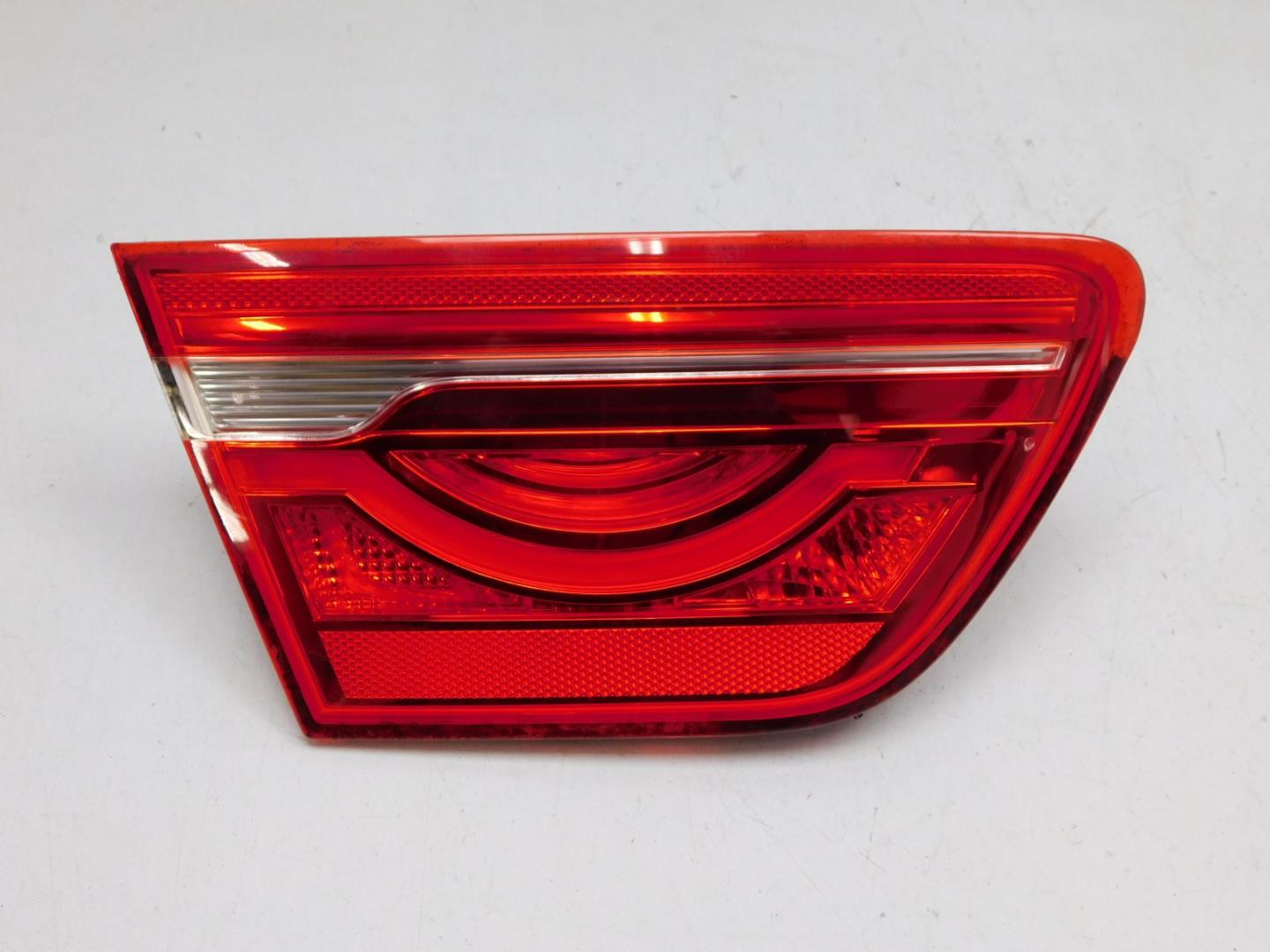 Фонарь задний внутренний левый