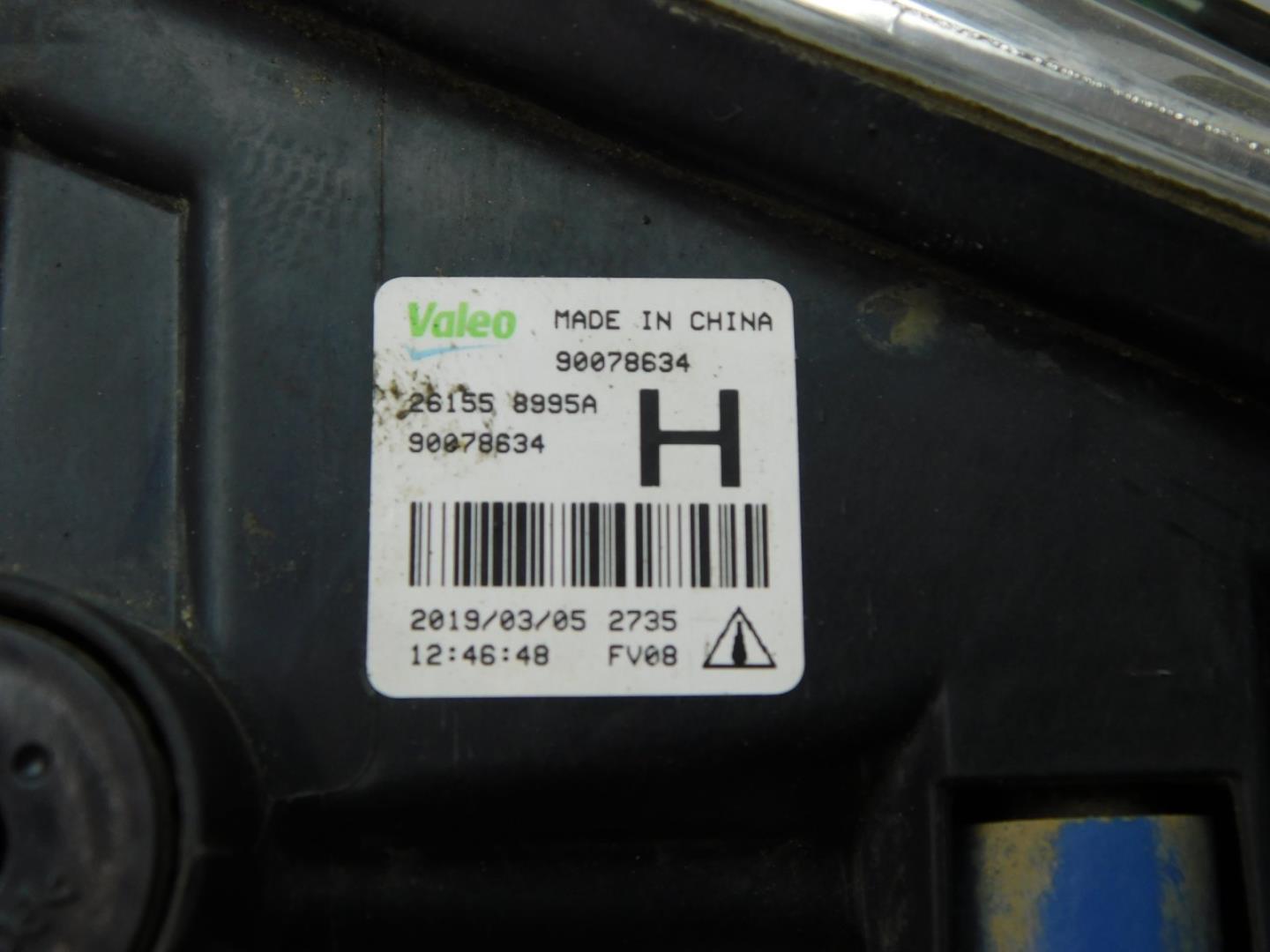 Фара противотуманная левая