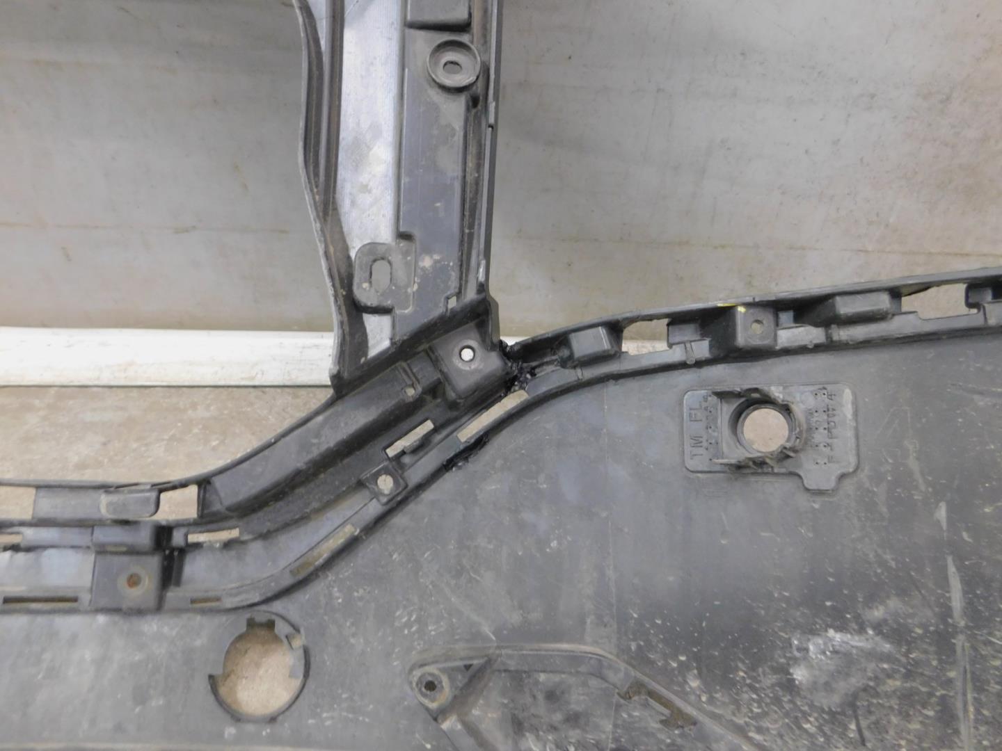 Бампер передний