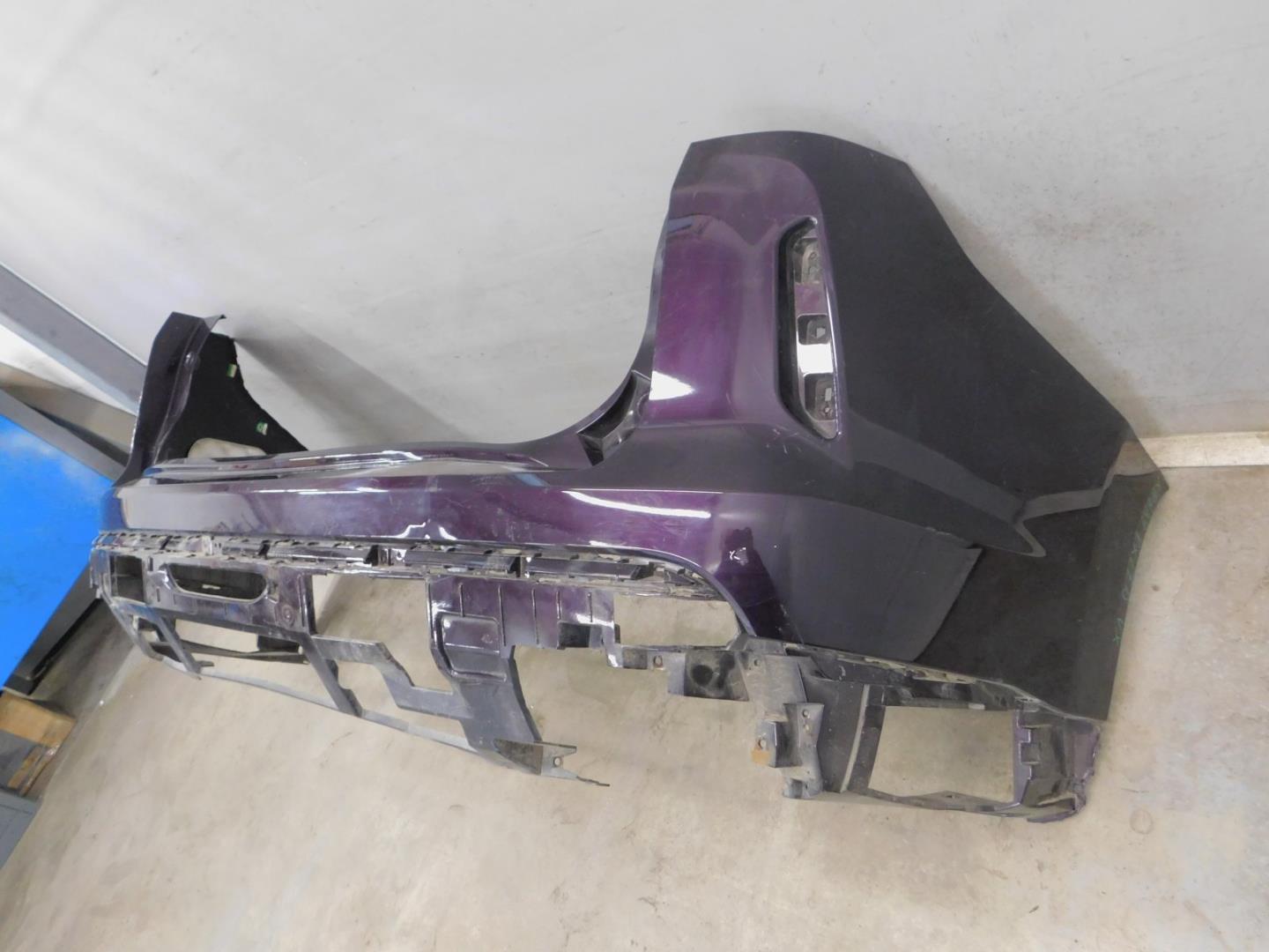 Бампер задний