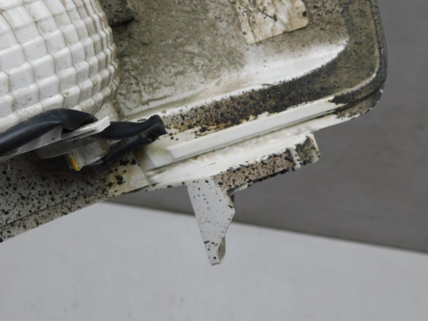 Фонарь задний в бампер левый